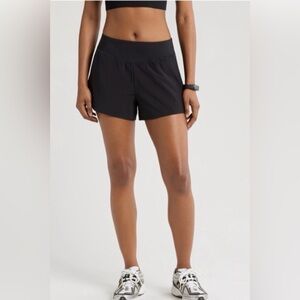NWT Zella Women’s High Rise Running Shorts in Black Size Medium